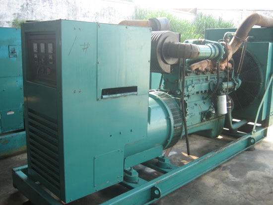 富平租赁发电机- 发电机碳刷磨损的原因是什么