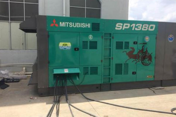 富平为什么有些柴油发电机组的输出电压可以调节？