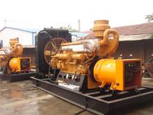 富平发电机组的频率规格是如何确定的？